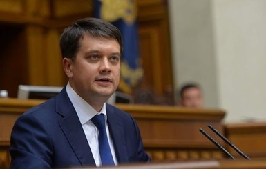 Разумков о возможной отставке Ткаченко: У него много планов, в том числе - и на осень