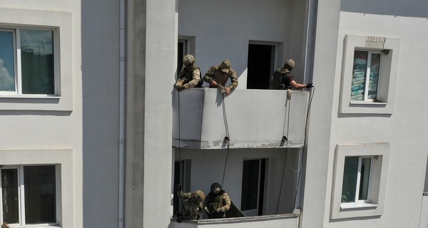 В Умани во время террористических учений “заминировали” отель недалеко от могилы Рабби Нахмана