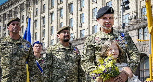 Девочка, растрогавшая Зеленского на параде, - участница шоу 