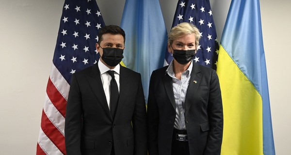 Зеленский призвал США начать консультации с Украиной и Германией по 