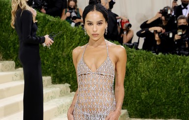 Яркие костюмы Met Gala 2021: Ким Кардашьян в балаклаве и 