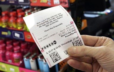 Реклама. Powerball США разыграет $457 миллионов. Кто-то из Украины может выиграть его в эту субботу!