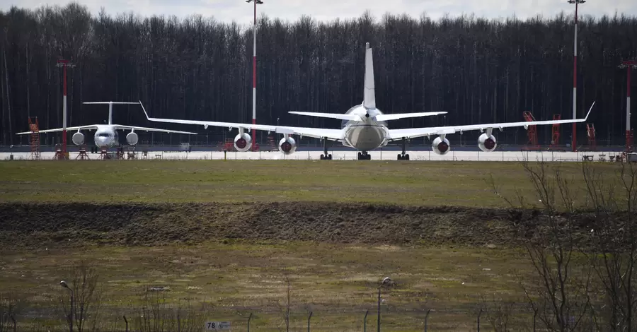 Літак Wizz Air, що летів із Будапешта до Москви, посадили у Києві
