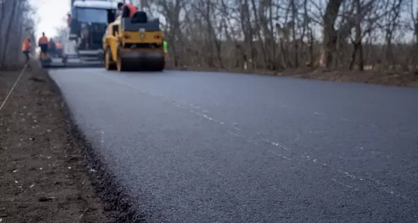 Нові «робінгуди»: злочинці громять фермерів, щоб ті полагодили дороги та підняли зарплати