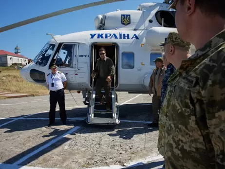 Що належить президентові: безкоштовний літак, а ось обід – власним коштом