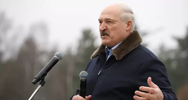 Лукашенко назвал Крым российским и заявил, что хочет приехать туда с Путиным