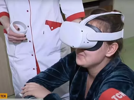 У Києві породіллям надягають на очі 3D-окуляри: це допомагає знизити біль під час перейм