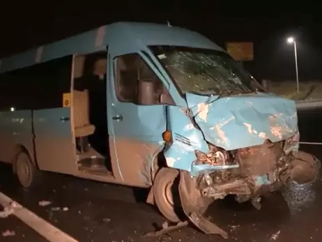 У Дніпрі шестеро людей постраждали в ДТП на Криворізькому шосе