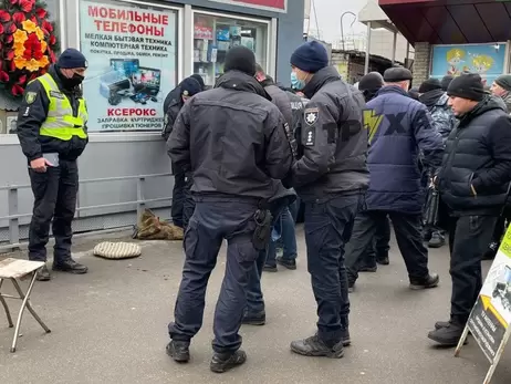 У Харкові на центральному ринку влаштували стрілянину, є поранені