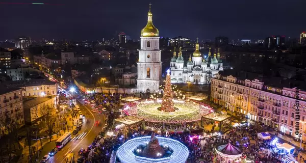 Кличко засвітив вогні на головній ялинці країни. Але не з першого разу