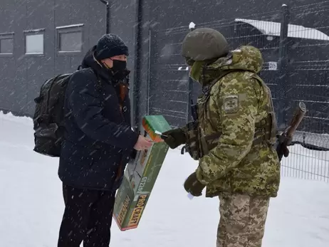 Із семи КПВВ на Донбасі працюють лише два