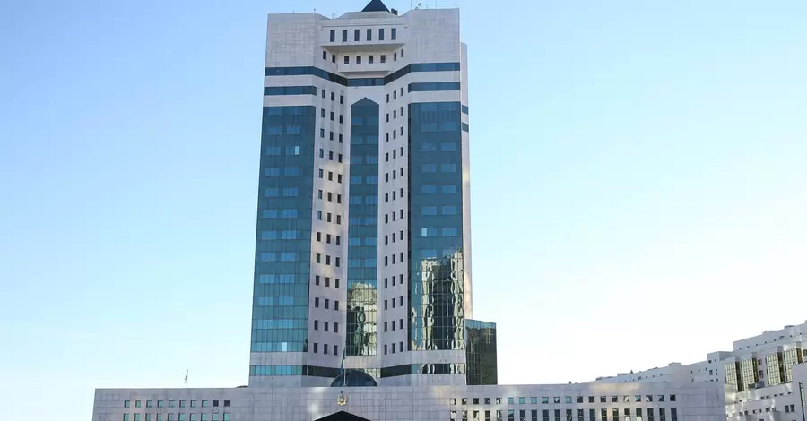 Президент Казахстану відправив уряд у відставку та назвав винних у заворушеннях