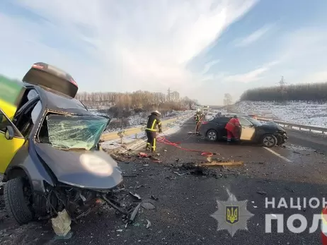 У Харкові медики рятують трирічних близнюків, батьки яких загинули напередодні в аварії