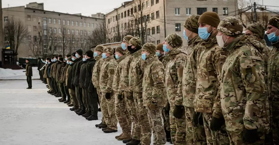 Экс-боец части, где произошел массовый расстрел: Выстраивали солдат на плацу и говорили: вы – рабы!