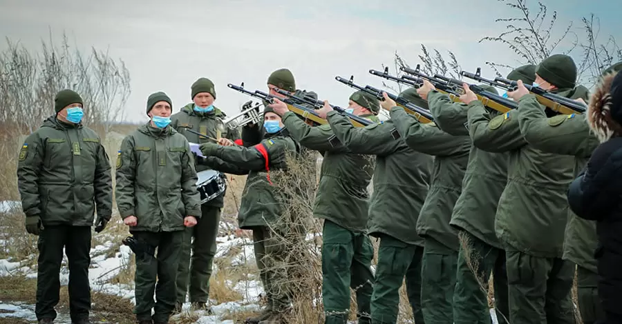 Указ об укреплении обороноспособности Украины: Резников рассказал, чем с 2024 года заменят призыв в армию