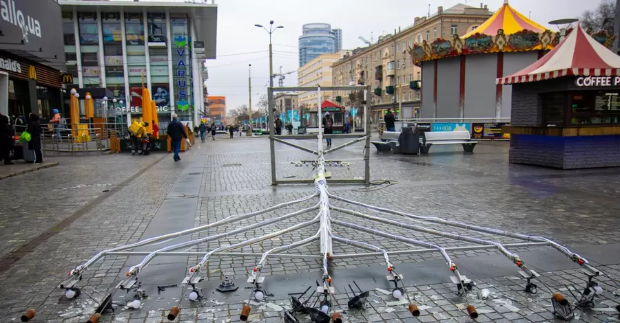 Хулигану, повалившему ханукию в Днепре, вынесли приговор