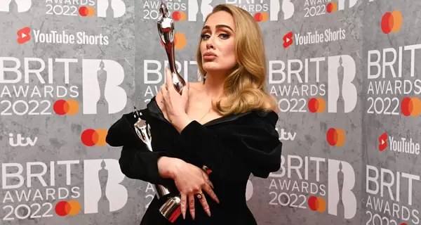 Адель забрала головні нагороди на премії BRIT Awards-2022