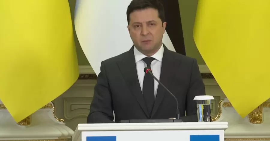 Зеленський пообіцяв опрацювати питання розриву дипломатичних відносин між Україною та РФ