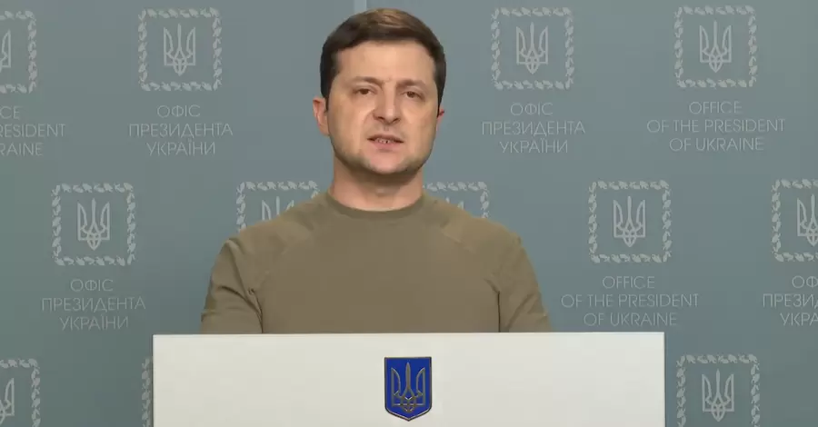 Володимир Зеленський повідомив, що найскладніша ситуація на півдні, та закликав росіян виходити на площі