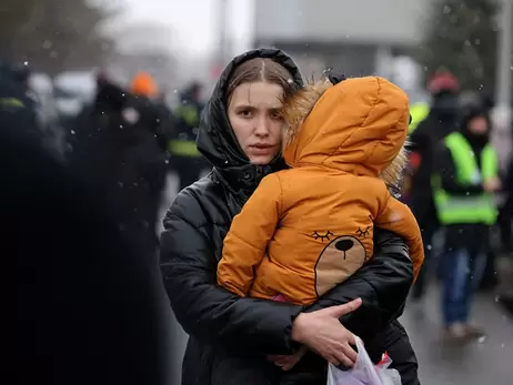 Посольства у найближчих країнах: адреси та телефони