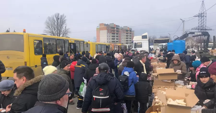 Україна у неділю, 13 березня, відкриває 14 гуманітарних коридорів: Офіс президента озвучив повний список