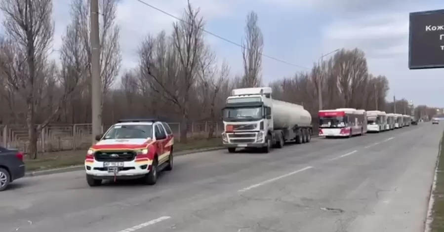 В ОП розповіли, скільки людей вдалося евакуювати з Маріуполя та Київщини 20 березня