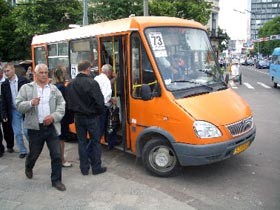 Через месяц городской транспорт подорожает 