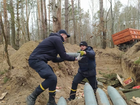 Експерт Асоціації саперів Ігор Резніченко: Небезпечними є під'їзди. Будь-який проводок, що тягнеться, - привід звернутися до мінерів