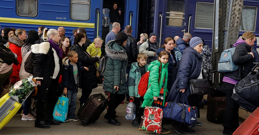 Українка, що бігла до Франції: Я заколисувала доньку і побачила, як летить ракета. А потім пролунав вибух