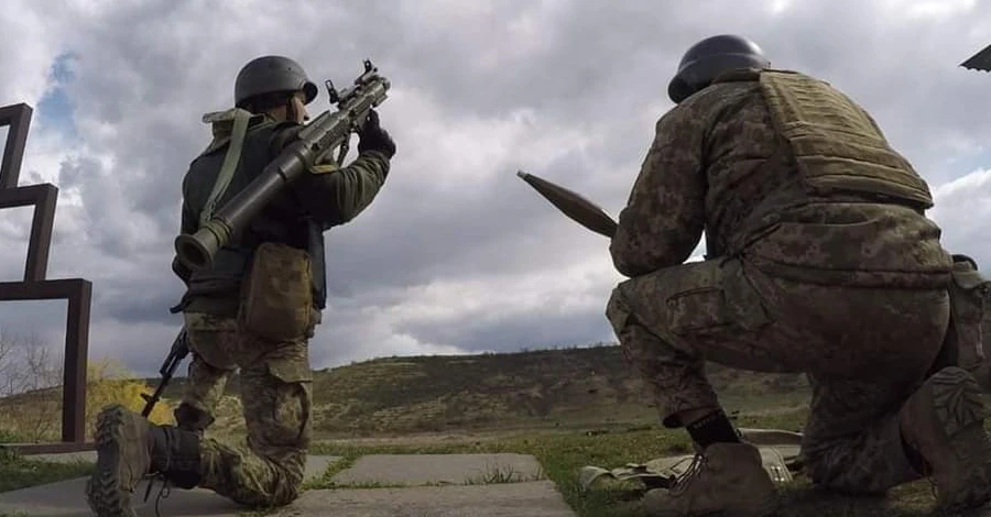 Британія повернула в Україну спецназівців SAS: готуватимуть бійців ЗСУ