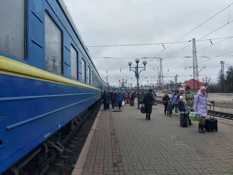 Впервые с начала новой войны из Польши в Украину вернулось больше людей, чем выехало