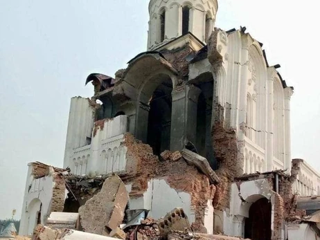 На Донбасі росіяни обстріляли Святогірську Лавру, загинули троє ченців