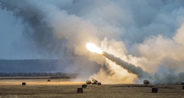 Военные показали первое боевое применение американских РСЗО HIMARS