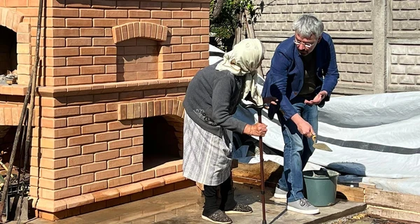 В доме бабушки из Горенки заложили фундамент новой летней кухни