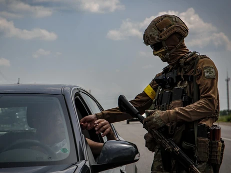 Виїзд за кордон знятих з військового обліку: рішення прийматимуть у пункті пропуску