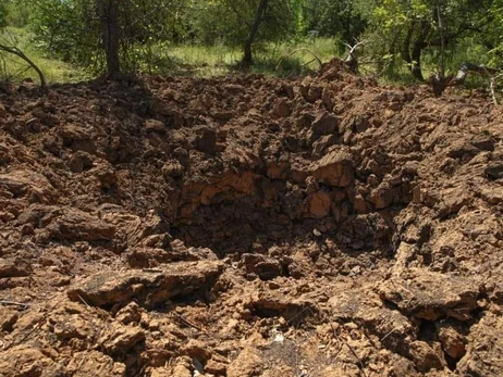 Ворог зранку обстріляв Миколаїв, постраждали околиці міста