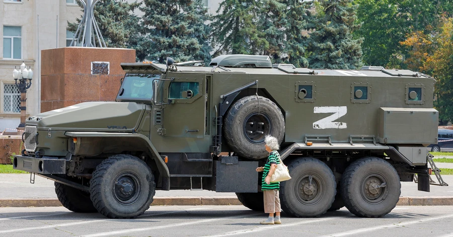 Після ударів ЗСУ по мостах російське військове командування втекло з Херсона