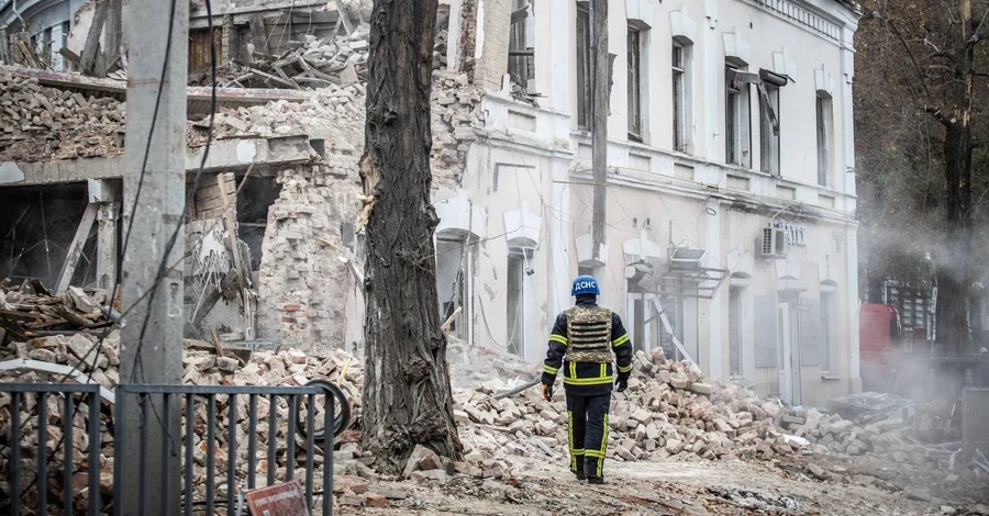 Росіяни атакували Дніпропетровщину з важкої артилерії, загинули двоє чоловіків