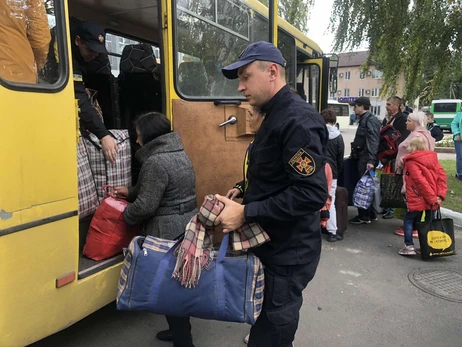 Переселенка з Костянтинівки: Чотири місяці живемо у дитсадку. І на зиму залишусь