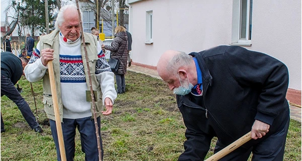 Умер писатель и редактор журнала 