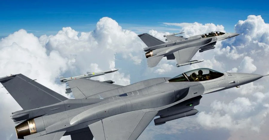 ЦОР: Відповіддю на ракетний тероризм має бути передача винищувачів F16