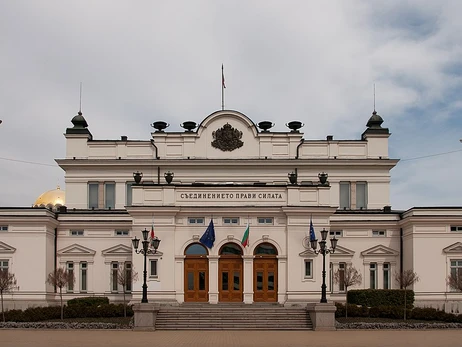 Болгарія постачатиме Україні важку зброю