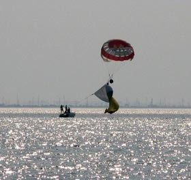 В Евпатории подняли самый большой флаг Украины 