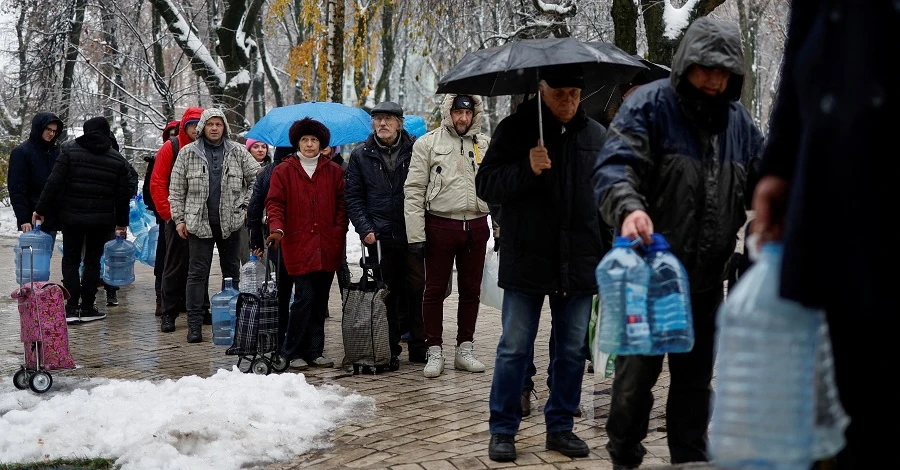 Українців попередили про загрозу нової масованої атаки: закликали запастися їжею та водою