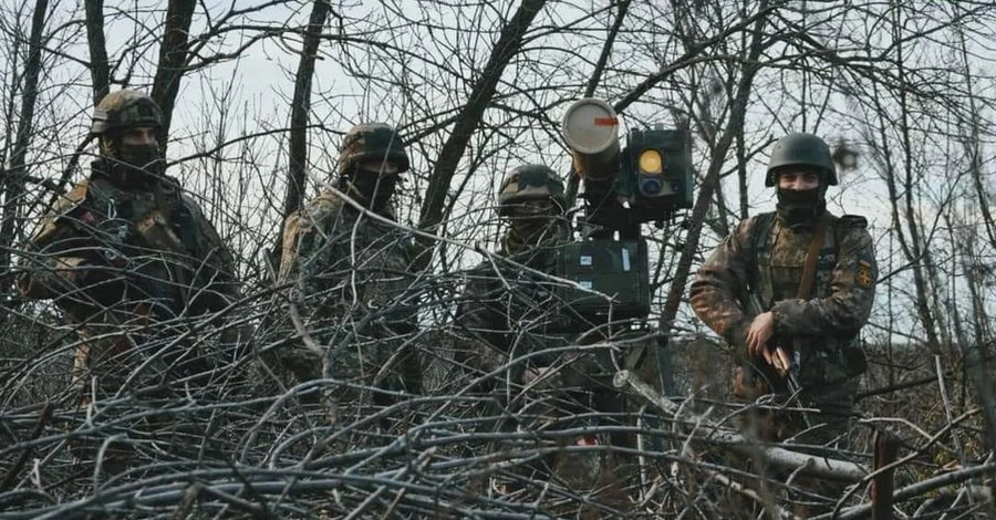 Генштаб: Росіяни штурмують на Бахмутському напрямку, ЗСУ завдають їм втрат