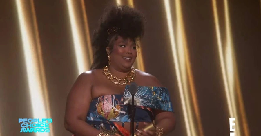 People's Choice Awards 2022: Lizzo - народная героиня, а Селена Гомес изменила правила шоу-бизнеса