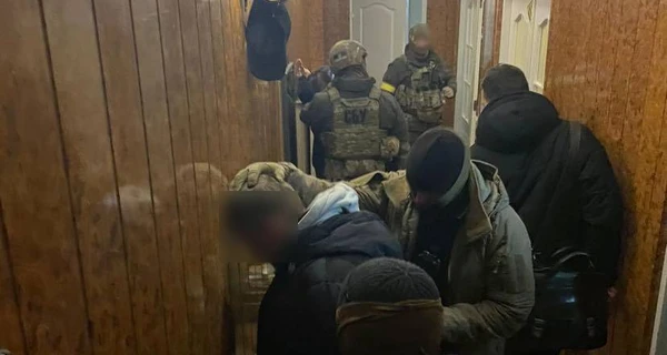 В Одессе задержали супружескую пару шпионов РФ: готовили удары по ПВО и складам ВСУ 