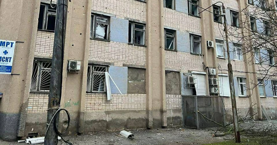  Российские войска обстреляли родильное отделение в Херсоне 