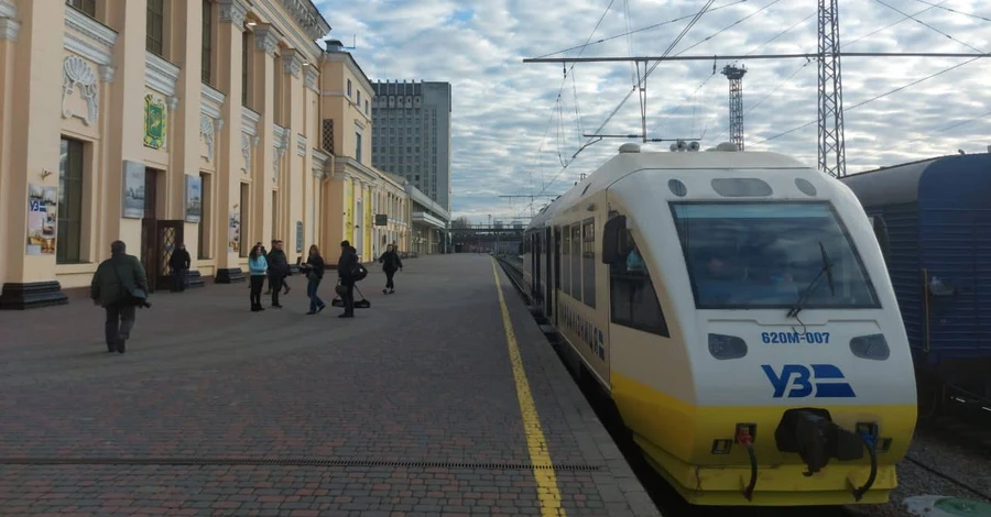 На границе с Польшей скопление поездов: Укрзализныця сообщила о задержках 