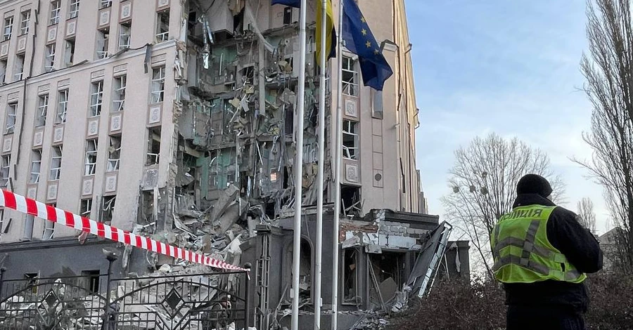 У Київській, Хмельницькій та Житомирській областях пролунали вибухи - РФ випустила ракети